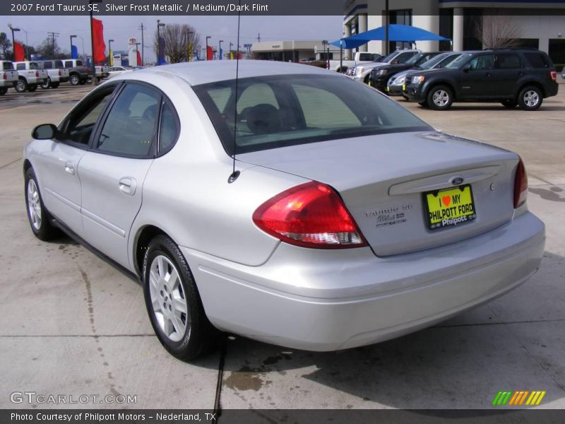 Silver Frost Metallic / Medium/Dark Flint 2007 Ford Taurus SE