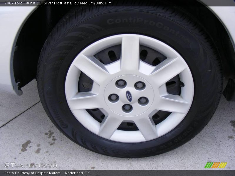 Silver Frost Metallic / Medium/Dark Flint 2007 Ford Taurus SE