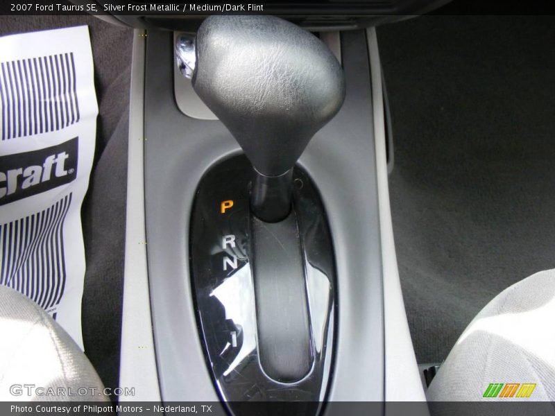 Silver Frost Metallic / Medium/Dark Flint 2007 Ford Taurus SE