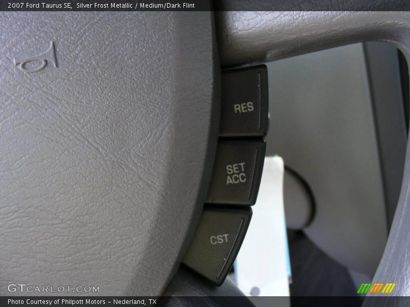 Silver Frost Metallic / Medium/Dark Flint 2007 Ford Taurus SE