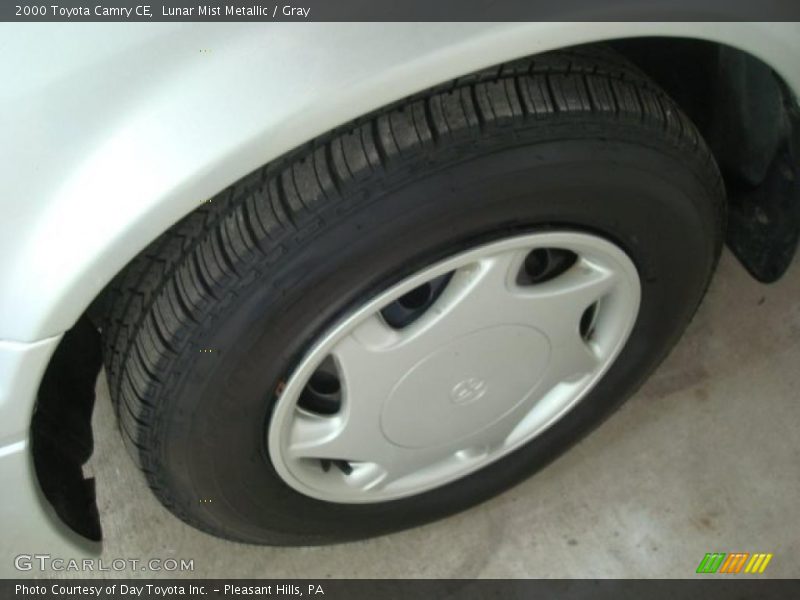Lunar Mist Metallic / Gray 2000 Toyota Camry CE