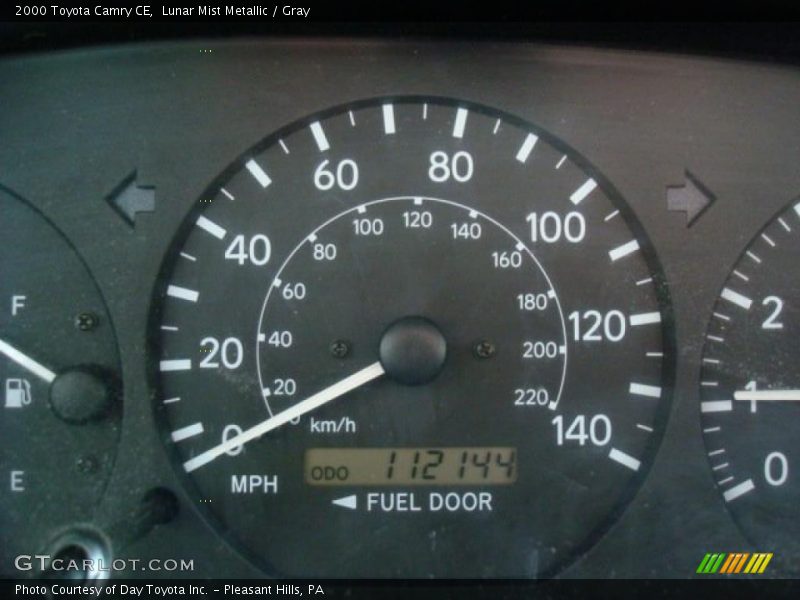 Lunar Mist Metallic / Gray 2000 Toyota Camry CE