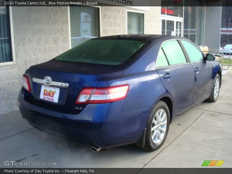 Blue Ribbon Metallic / Bisque 2010 Toyota Camry XLE
