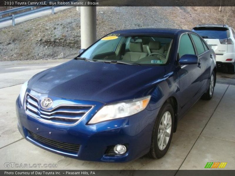 Blue Ribbon Metallic / Bisque 2010 Toyota Camry XLE