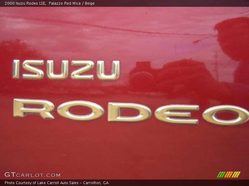 Palazzo Red Mica / Beige 2000 Isuzu Rodeo LSE