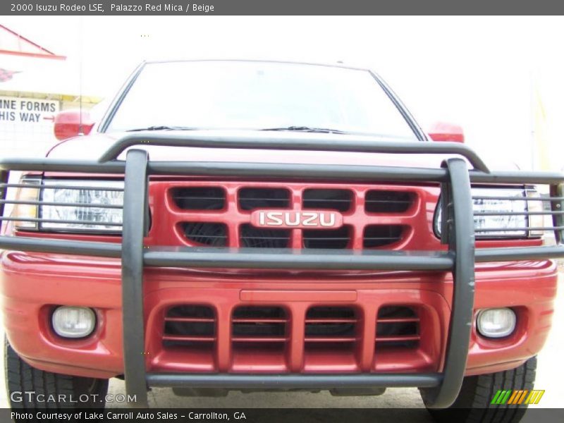 Palazzo Red Mica / Beige 2000 Isuzu Rodeo LSE