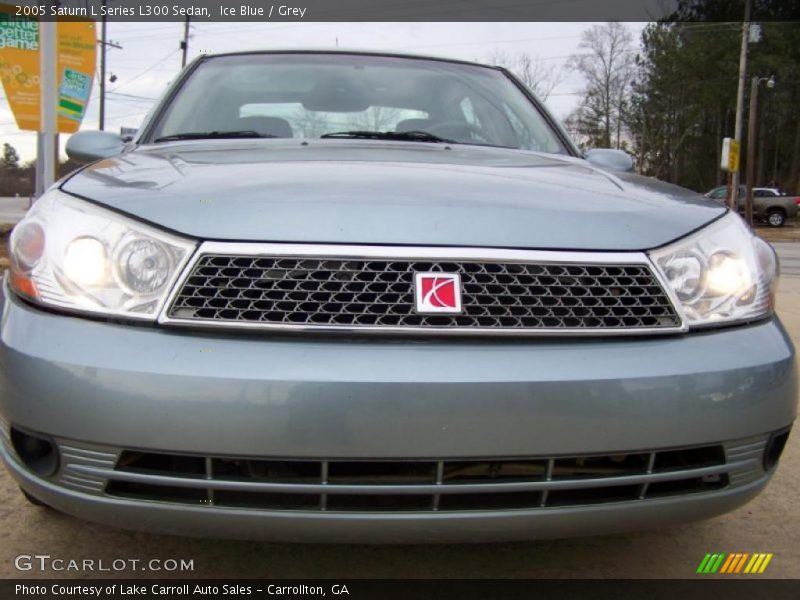 Ice Blue / Grey 2005 Saturn L Series L300 Sedan