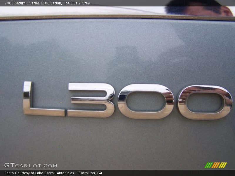 Ice Blue / Grey 2005 Saturn L Series L300 Sedan