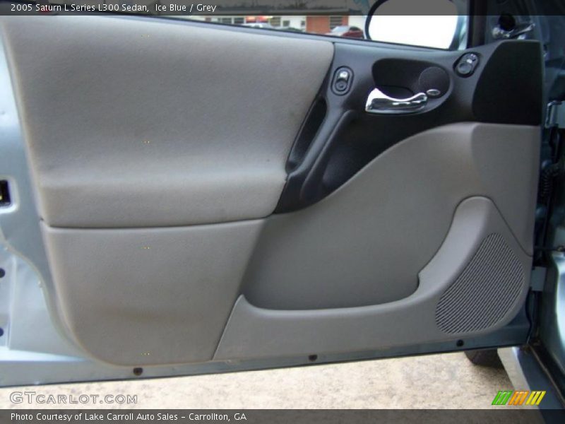 Ice Blue / Grey 2005 Saturn L Series L300 Sedan