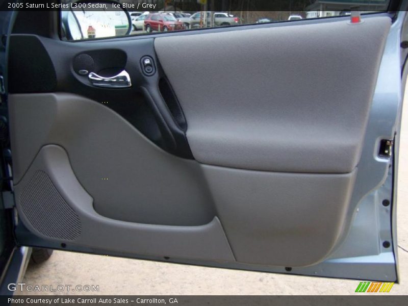 Ice Blue / Grey 2005 Saturn L Series L300 Sedan