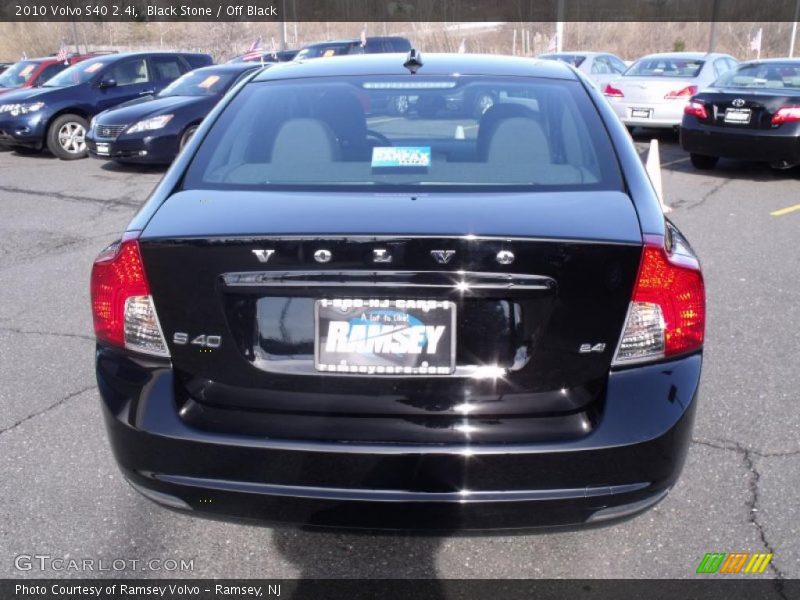 Black Stone / Off Black 2010 Volvo S40 2.4i