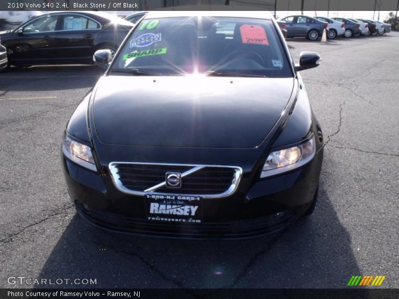 Black Stone / Off Black 2010 Volvo S40 2.4i