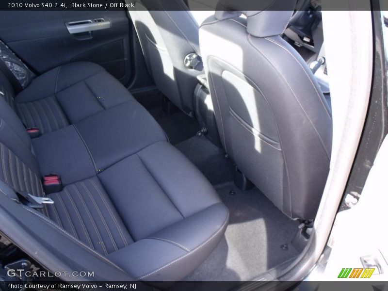 Black Stone / Off Black 2010 Volvo S40 2.4i