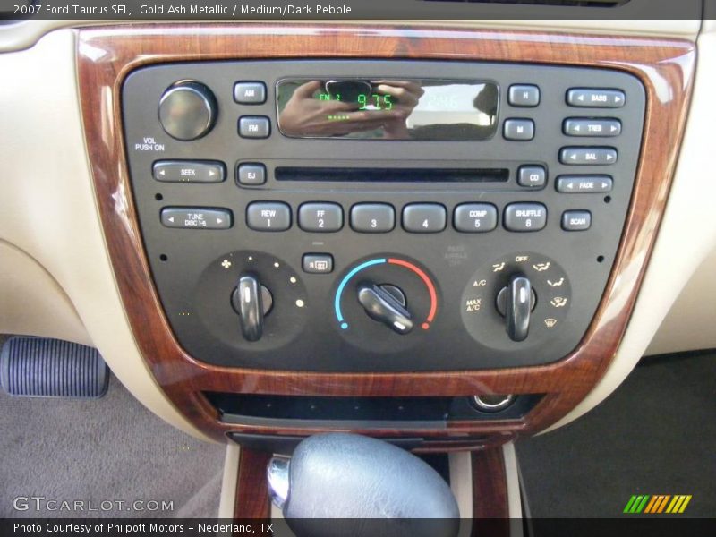 Gold Ash Metallic / Medium/Dark Pebble 2007 Ford Taurus SEL