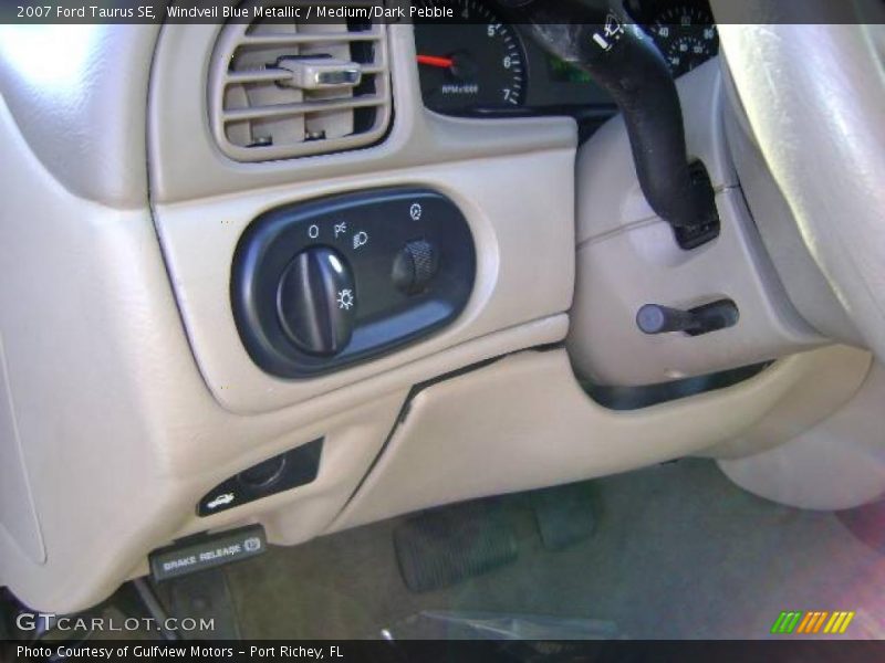 Windveil Blue Metallic / Medium/Dark Pebble 2007 Ford Taurus SE