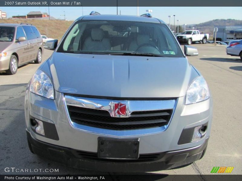 Ocean Mist / Tan 2007 Saturn Outlook XR