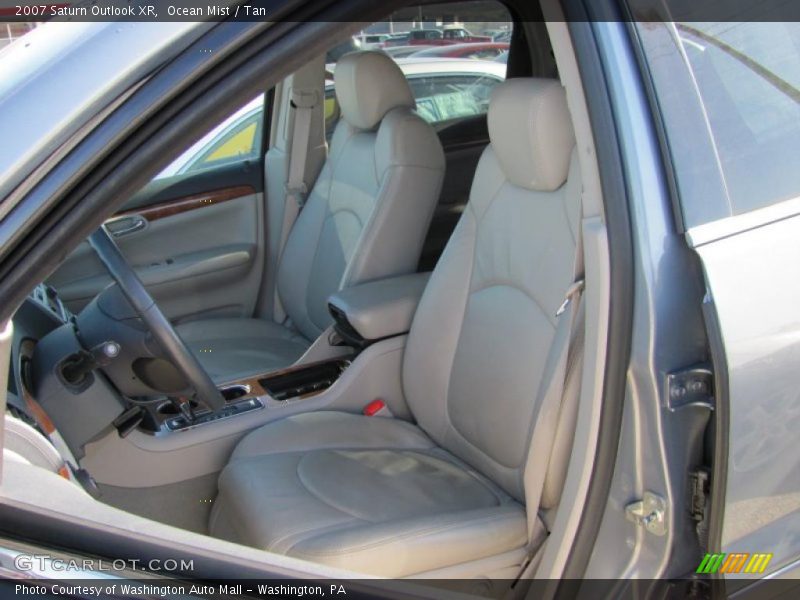 Ocean Mist / Tan 2007 Saturn Outlook XR