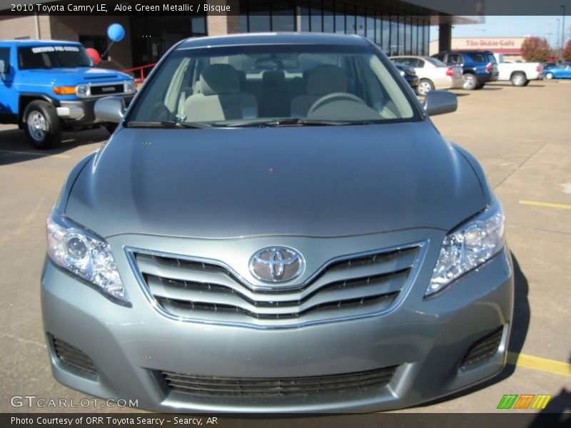 Aloe Green Metallic / Bisque 2010 Toyota Camry LE