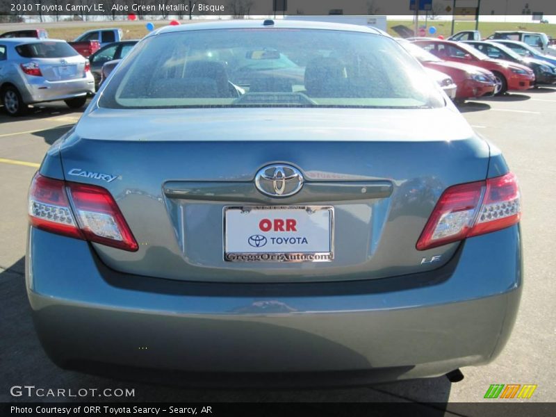 Aloe Green Metallic / Bisque 2010 Toyota Camry LE