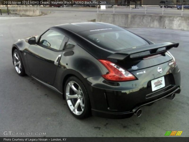 Magnetic Black / NISMO Black/Red Cloth 2010 Nissan 370Z NISMO Coupe