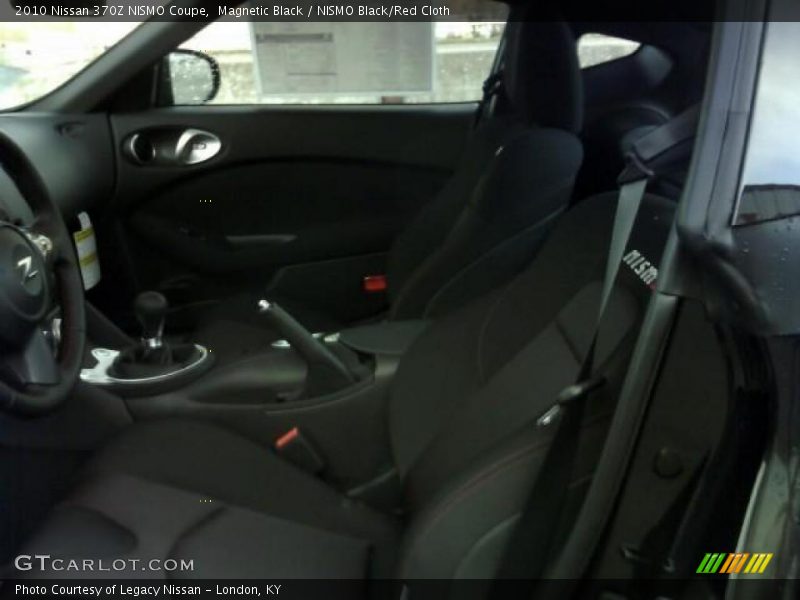 Magnetic Black / NISMO Black/Red Cloth 2010 Nissan 370Z NISMO Coupe