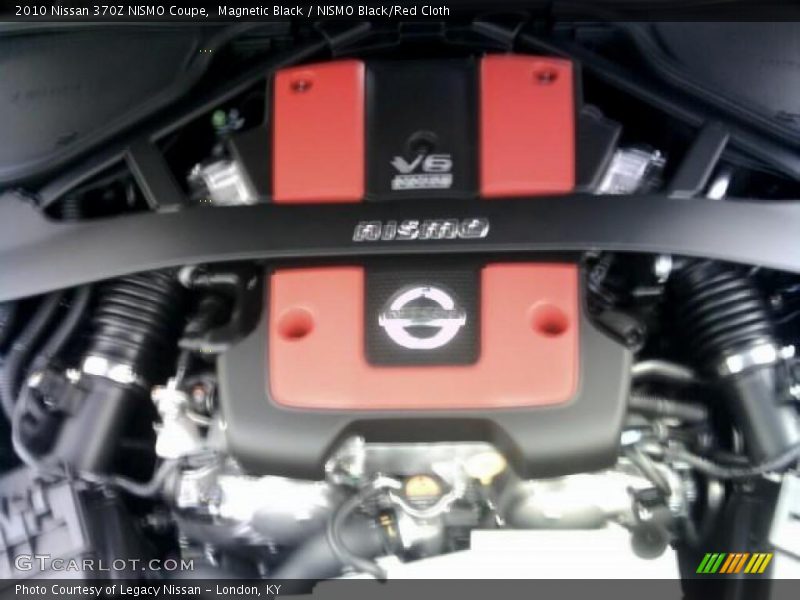 Magnetic Black / NISMO Black/Red Cloth 2010 Nissan 370Z NISMO Coupe