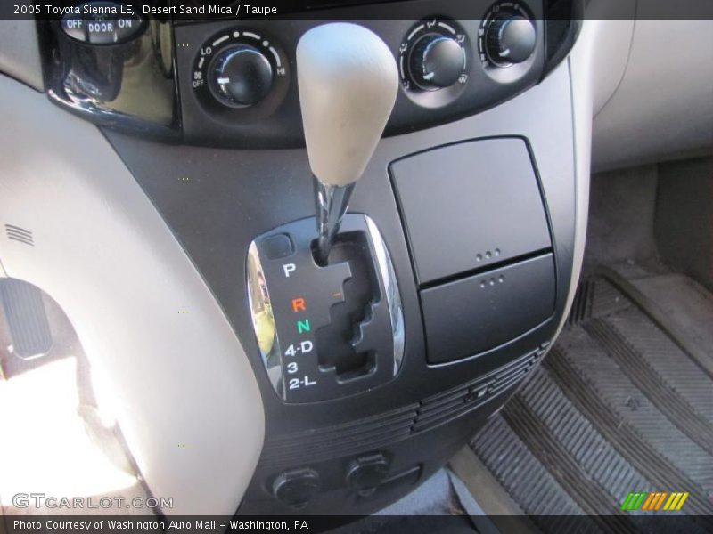 Desert Sand Mica / Taupe 2005 Toyota Sienna LE