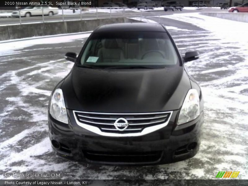 Super Black / Blond 2010 Nissan Altima 2.5 SL