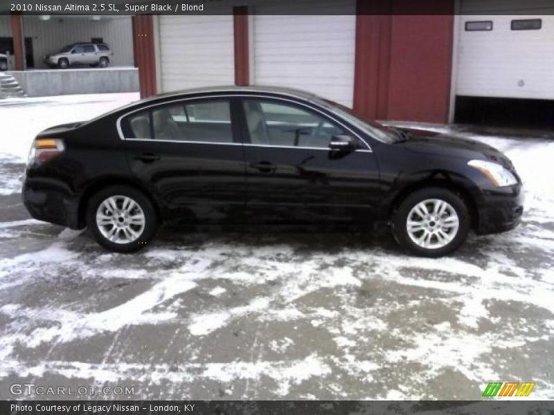 Super Black / Blond 2010 Nissan Altima 2.5 SL