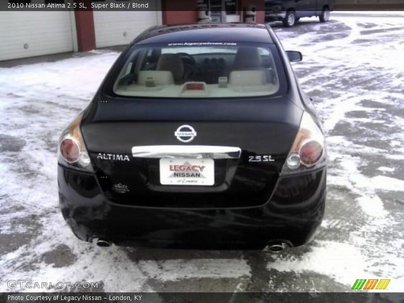 Super Black / Blond 2010 Nissan Altima 2.5 SL