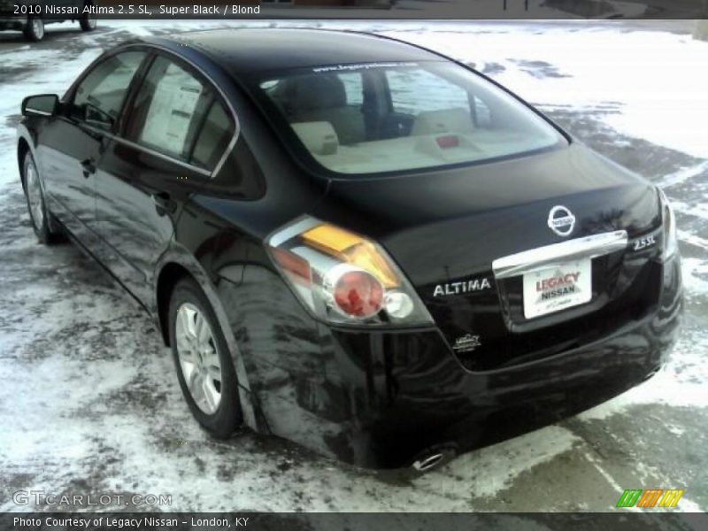 Super Black / Blond 2010 Nissan Altima 2.5 SL