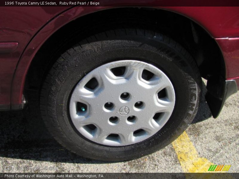 Ruby Red Pearl / Beige 1996 Toyota Camry LE Sedan