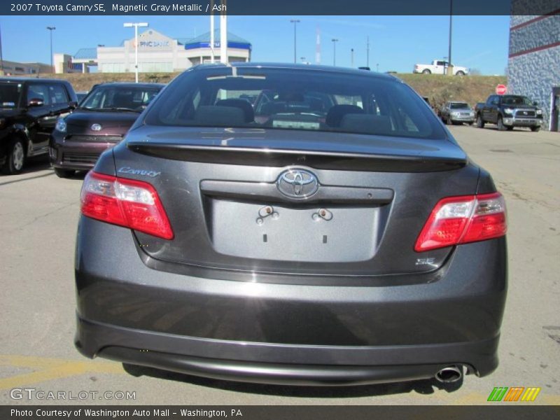 Magnetic Gray Metallic / Ash 2007 Toyota Camry SE