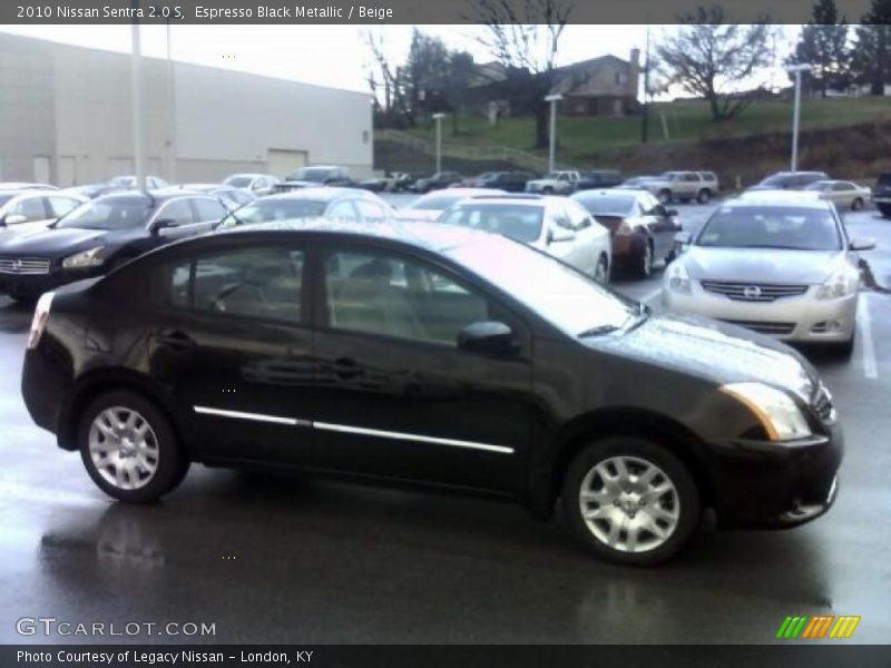 Espresso Black Metallic / Beige 2010 Nissan Sentra 2.0 S