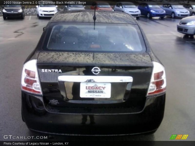 Espresso Black Metallic / Beige 2010 Nissan Sentra 2.0 S