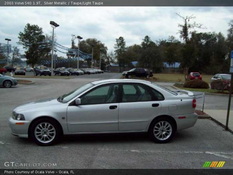 Silver Metallic / Taupe/Light Taupe 2003 Volvo S40 1.9T