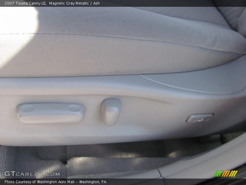 Magnetic Gray Metallic / Ash 2007 Toyota Camry LE