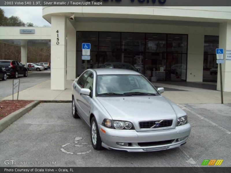 Silver Metallic / Taupe/Light Taupe 2003 Volvo S40 1.9T