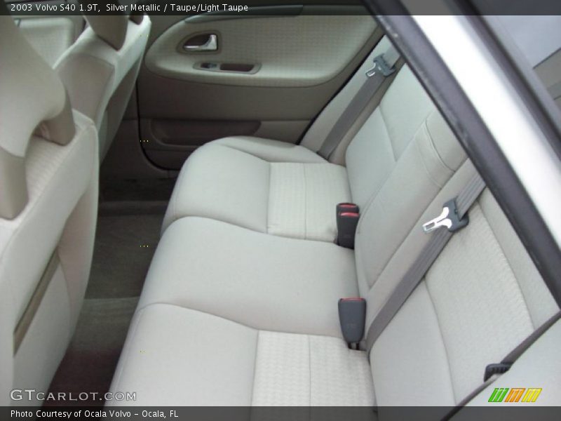 Silver Metallic / Taupe/Light Taupe 2003 Volvo S40 1.9T