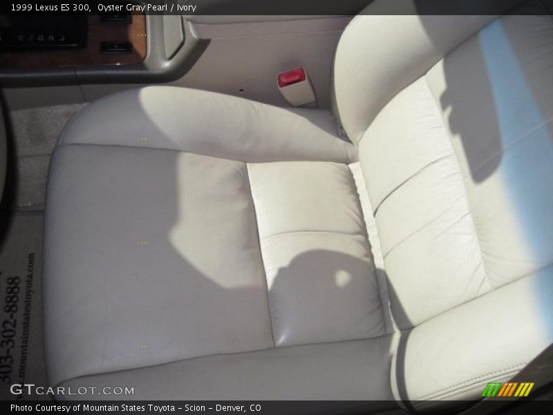 Oyster Gray Pearl / Ivory 1999 Lexus ES 300