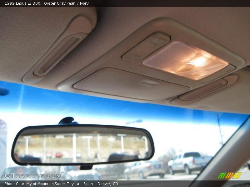 Oyster Gray Pearl / Ivory 1999 Lexus ES 300