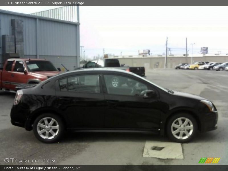 Super Black / Beige 2010 Nissan Sentra 2.0 SR