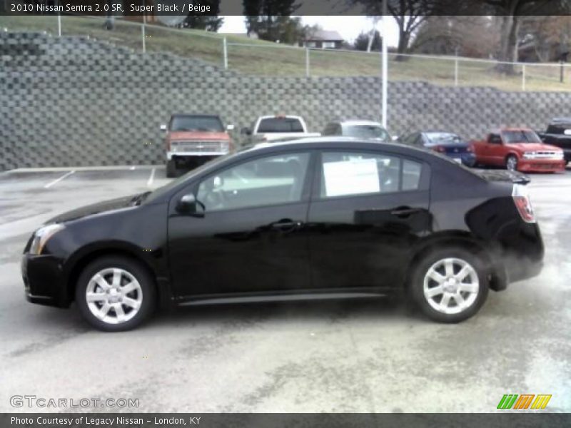 Super Black / Beige 2010 Nissan Sentra 2.0 SR
