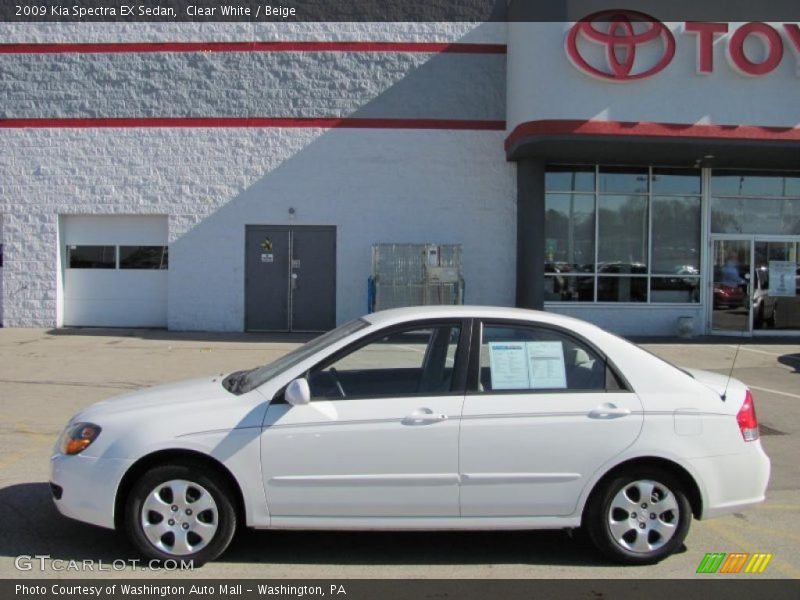 Clear White / Beige 2009 Kia Spectra EX Sedan
