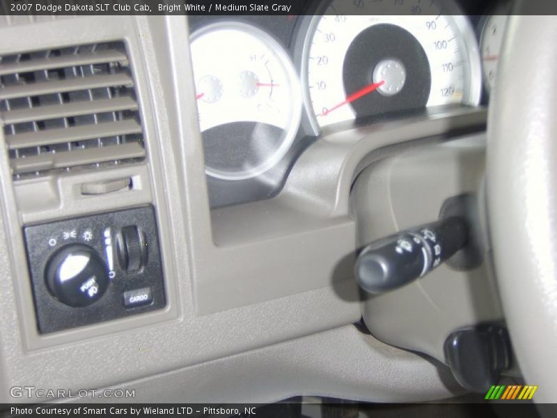Bright White / Medium Slate Gray 2007 Dodge Dakota SLT Club Cab