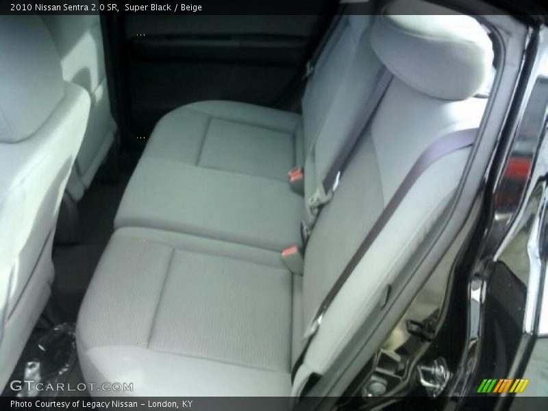 Super Black / Beige 2010 Nissan Sentra 2.0 SR