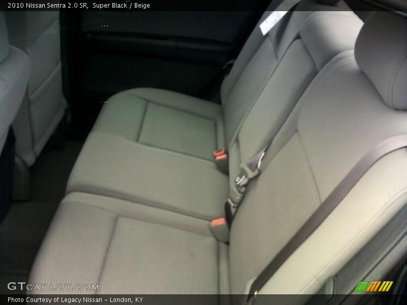 Super Black / Beige 2010 Nissan Sentra 2.0 SR