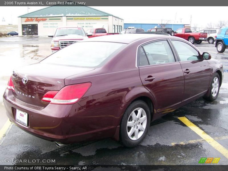 Cassis Red Pearl / Ivory 2006 Toyota Avalon XL