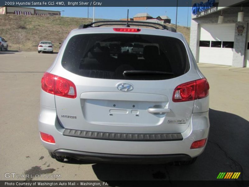 Bright Silver / Gray 2009 Hyundai Santa Fe GLS 4WD