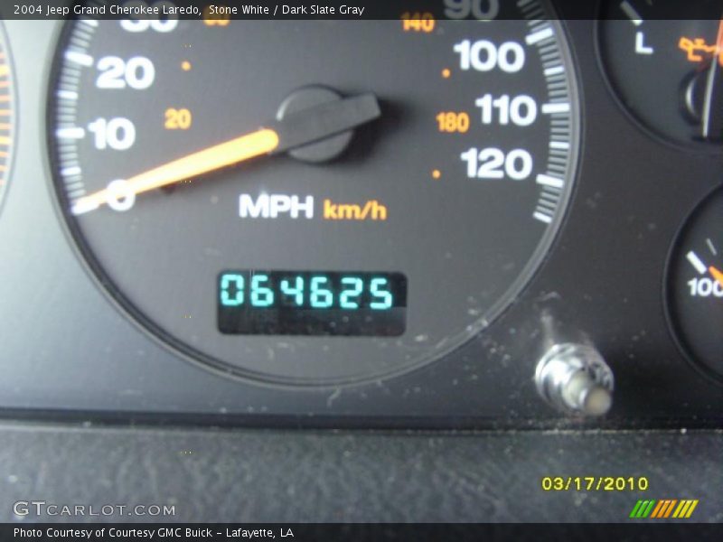 Stone White / Dark Slate Gray 2004 Jeep Grand Cherokee Laredo